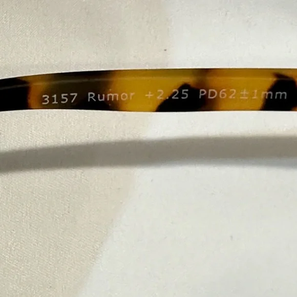 Peepers Tortoise Shell Women's Glasses - Picture 3 of 4